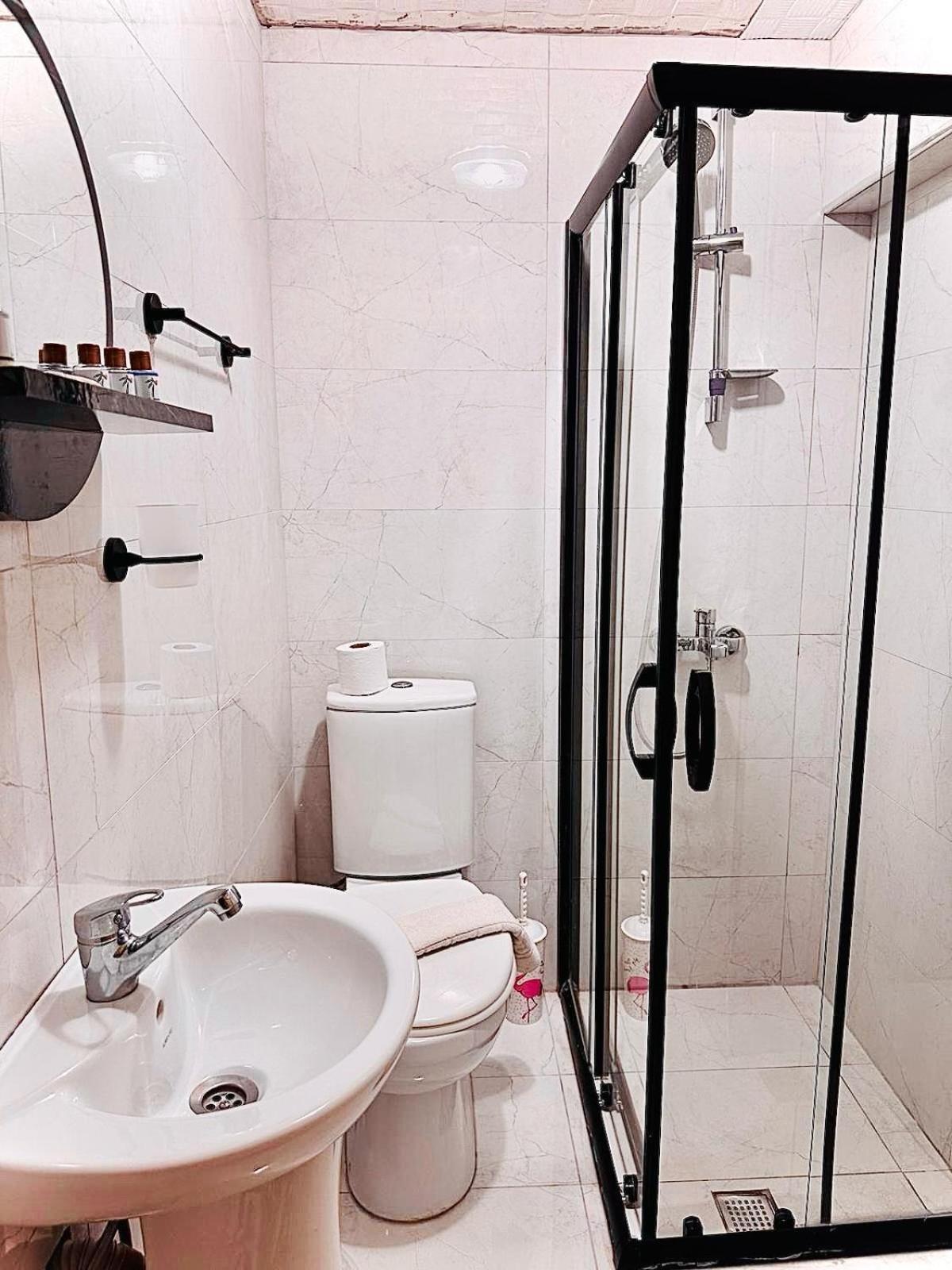 Alhambra Apart Hotel Истанбул Екстериор снимка
